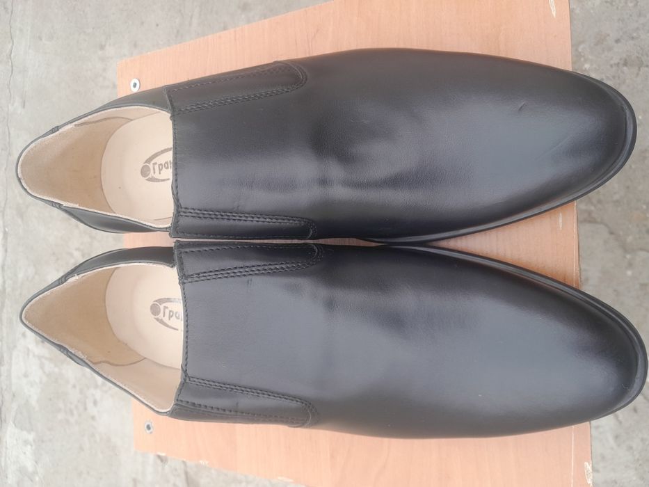 Продам  туфли  новый