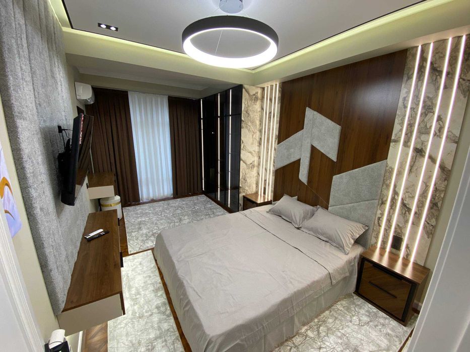 ЖК Yakkasaroy City Mall Яккасарайский район Братские могилы 3/2/10 90к