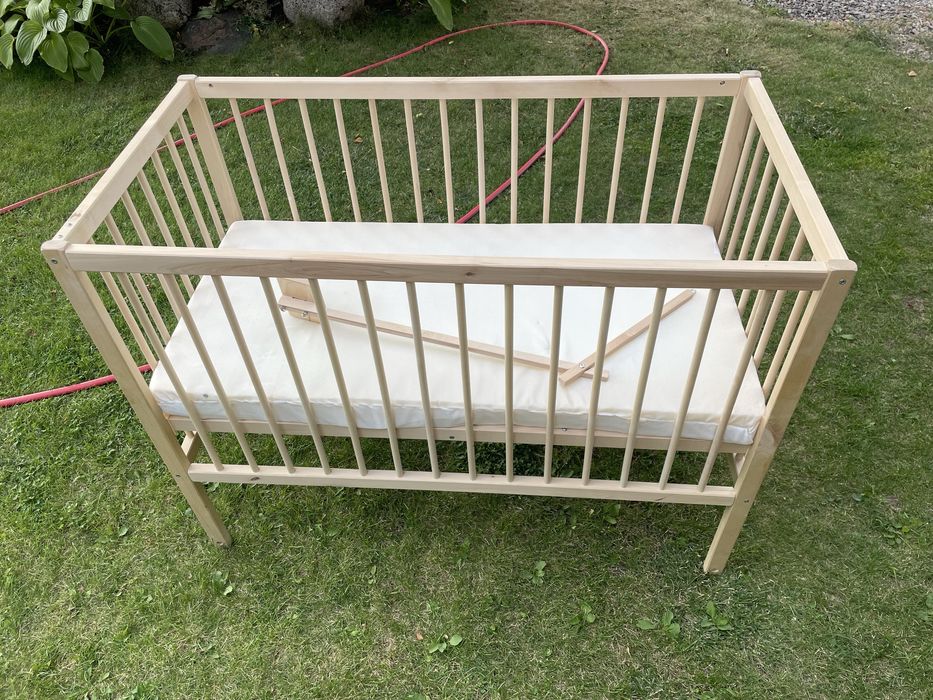 Продам детскую кровать, манеж