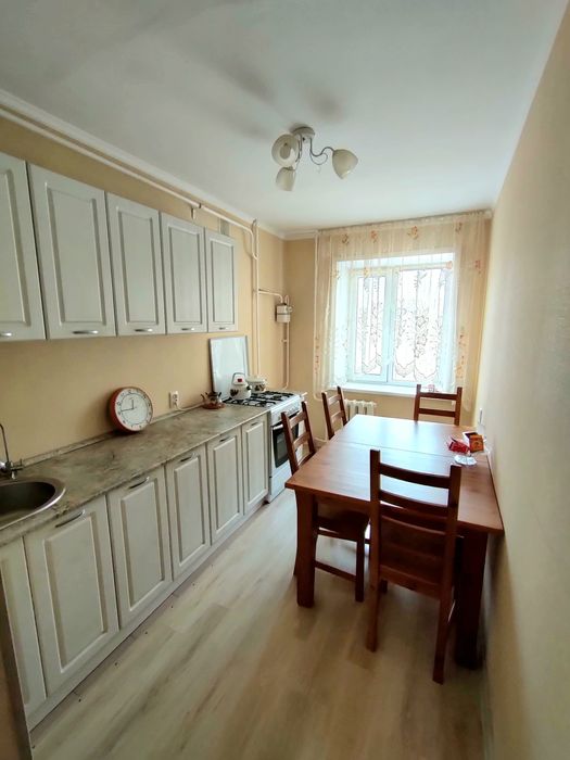 3 ком квартира Кунаева 2002 Год