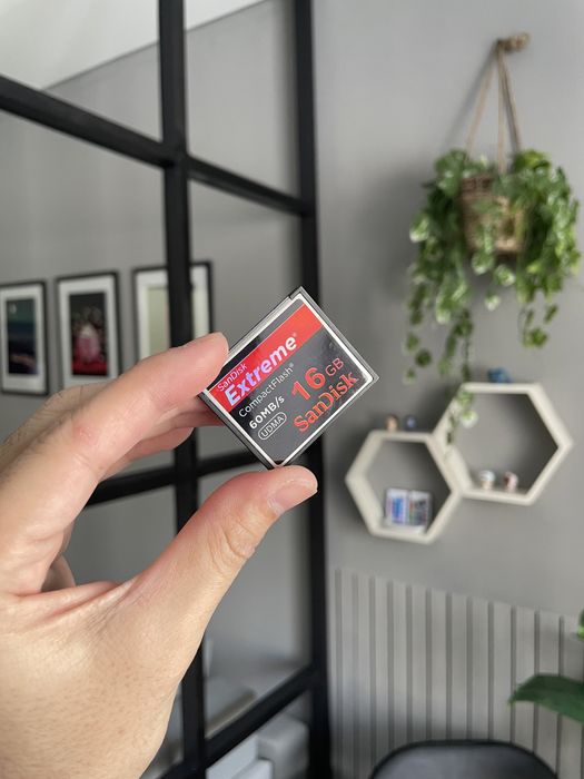 карты для фотоаппарата