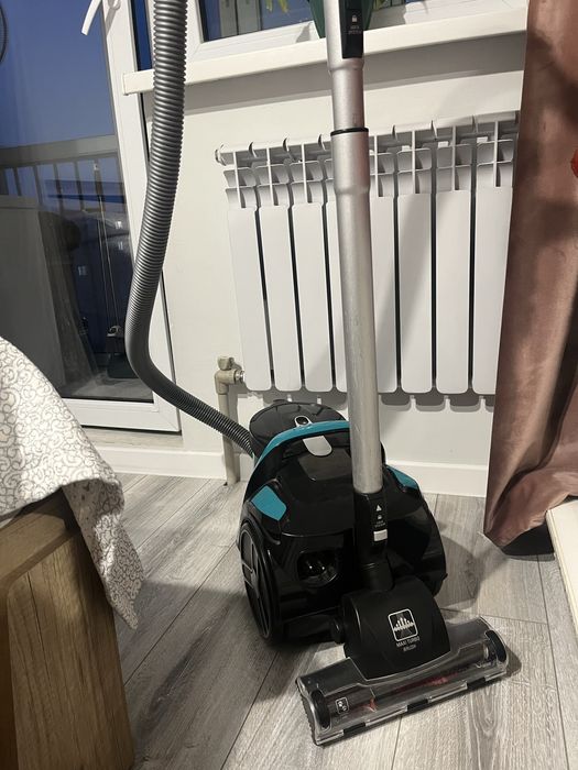 Продам,Пылесос Tefal