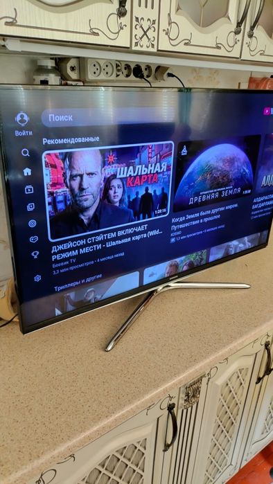 SAMSUNG SMART TV оригинал 107 диагональ