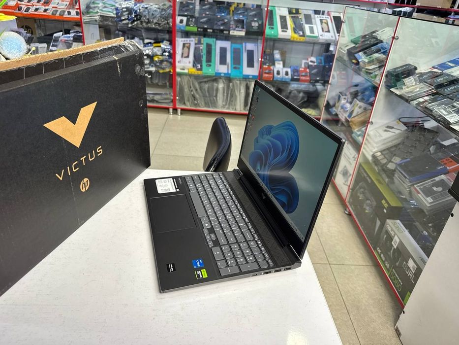 13 soat ishlagan full karobka dakumentlari bor HP Victus i5-13420H