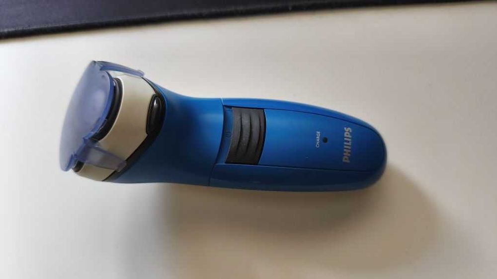 Самобръсначка PHILIPS HQ 6920 - Като нова!