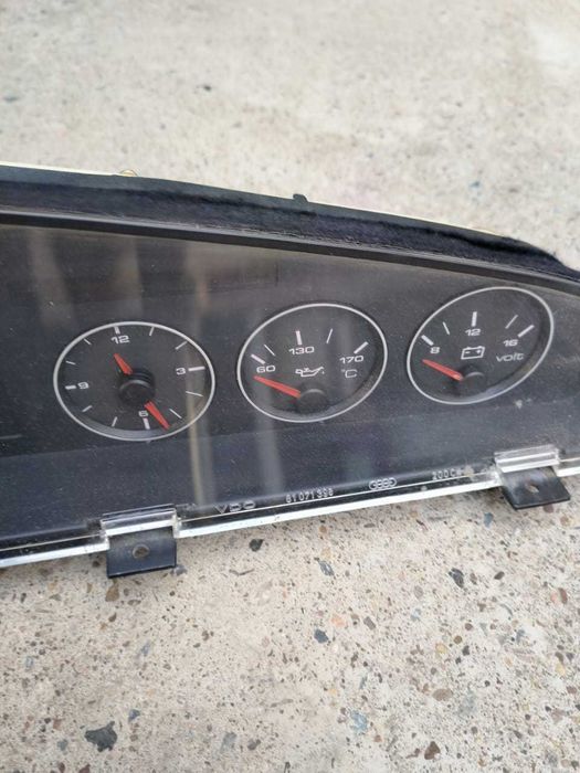 Панель приборов Ауди