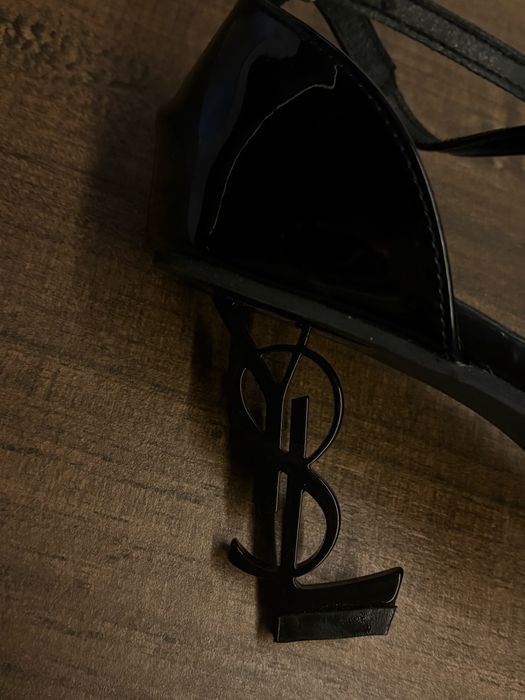 Ysl черни токчета