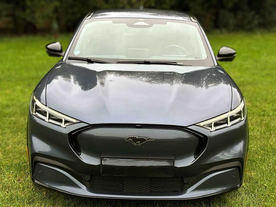 Ford Mustang Mach-E AWD Premium