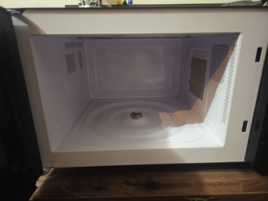 Микроволновая печь