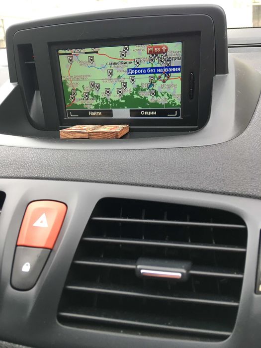 Carminat Renault TomTom live informee 2 R-LINK Navigation Communicat