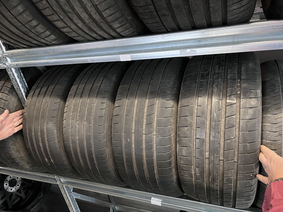 Set anvelope vara BMW seria 4 - 255/35/19, 235/40/19