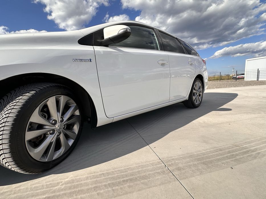 Toyota Auris 1.8 Hybrid Automata