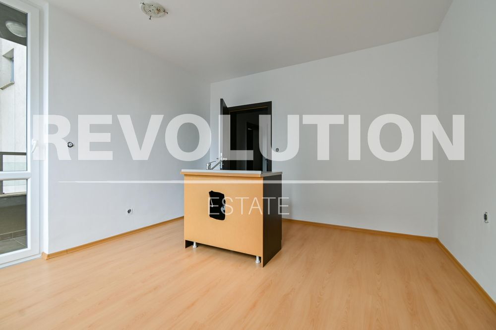 Дава се под наем Тристаен апартамент в София, Кръстова вада - 80 кв.м за 850 € - Снимка #3