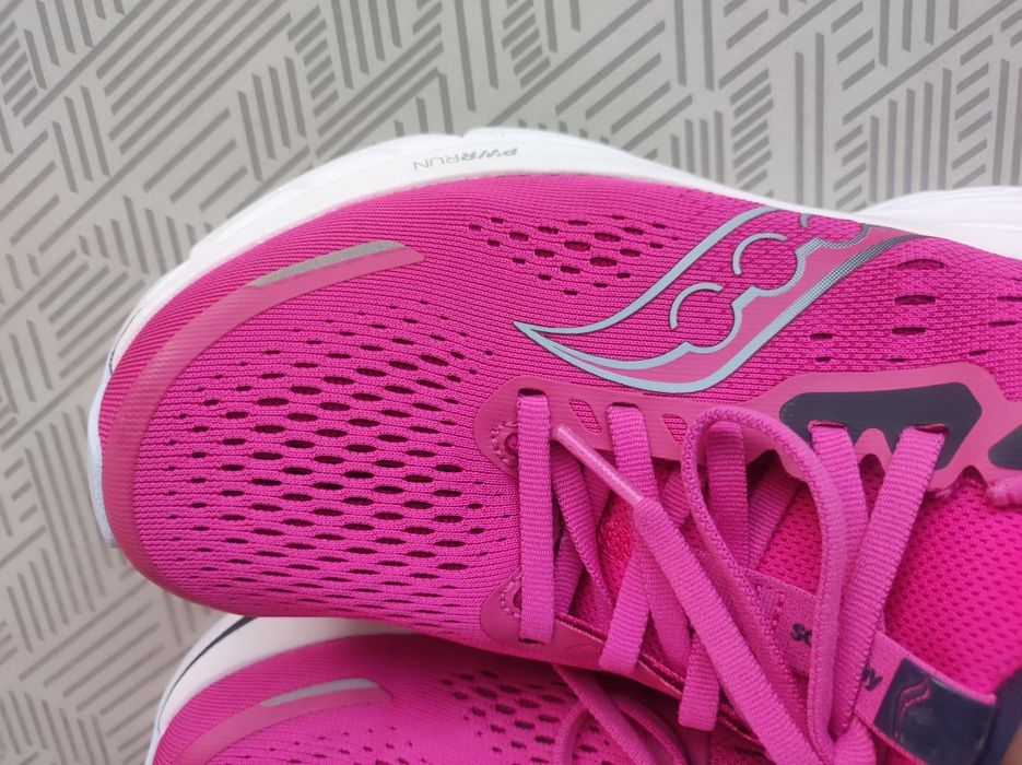 Saucony guide 18  нови 39 н