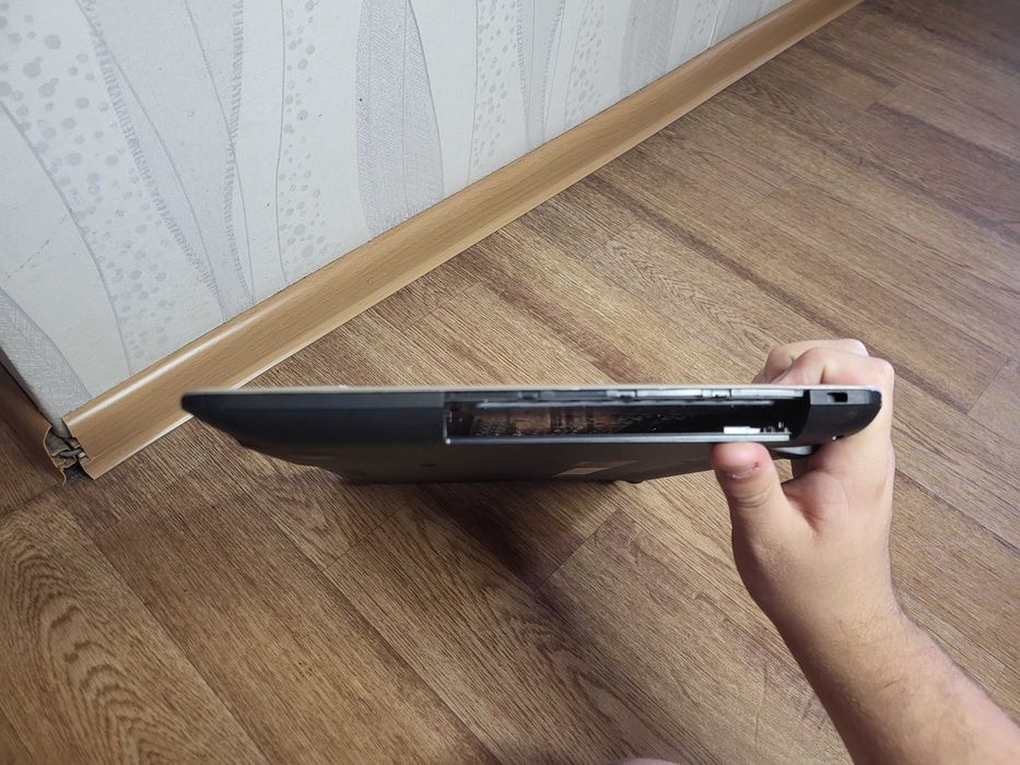 Asus X541U по запчастям