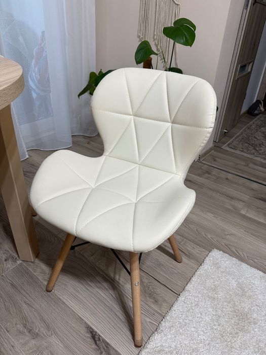 Scaune dining model scandinav