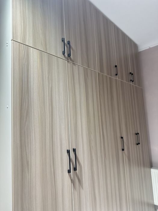 Продается  шкаф большой