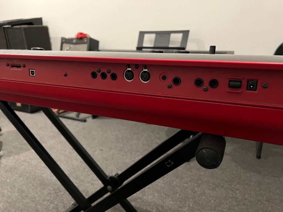 Синтезатор Korg Kross 88 электропиано