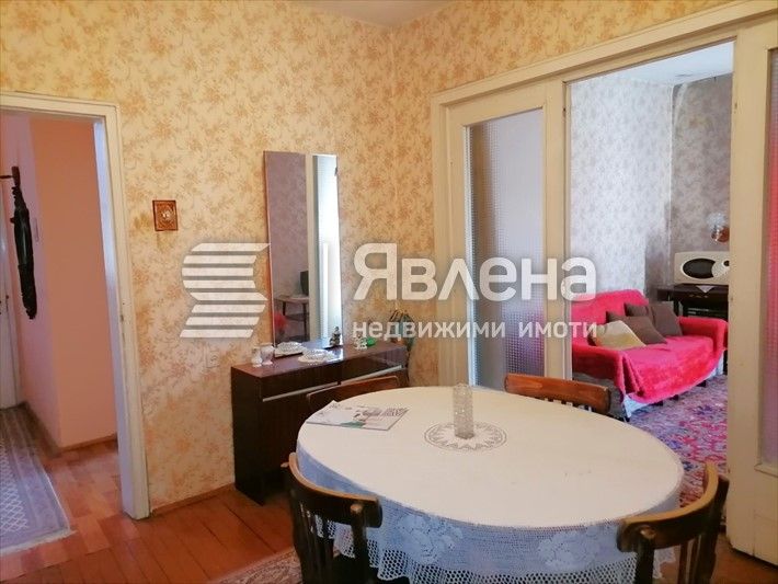 Продава се Тристаен апартамент в Дупница - 75 кв.м за 694 €/кв.м - Снимка #7