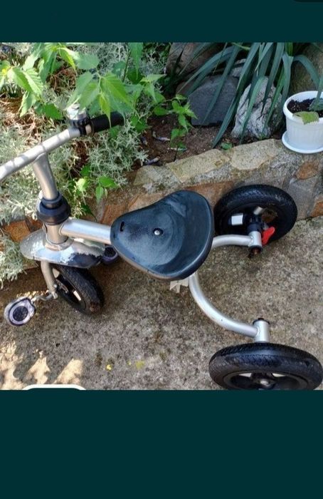 Колела - велосипеди,детска триколка