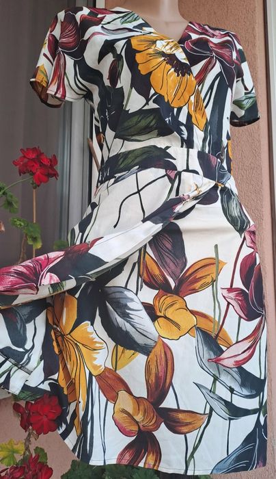 Нова рокля morgan,р-р С