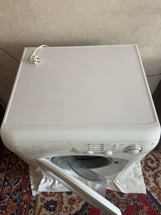 Стиральная машина ARISTON