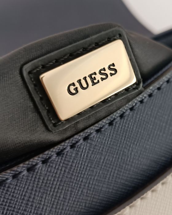 Geanta dama Guess
