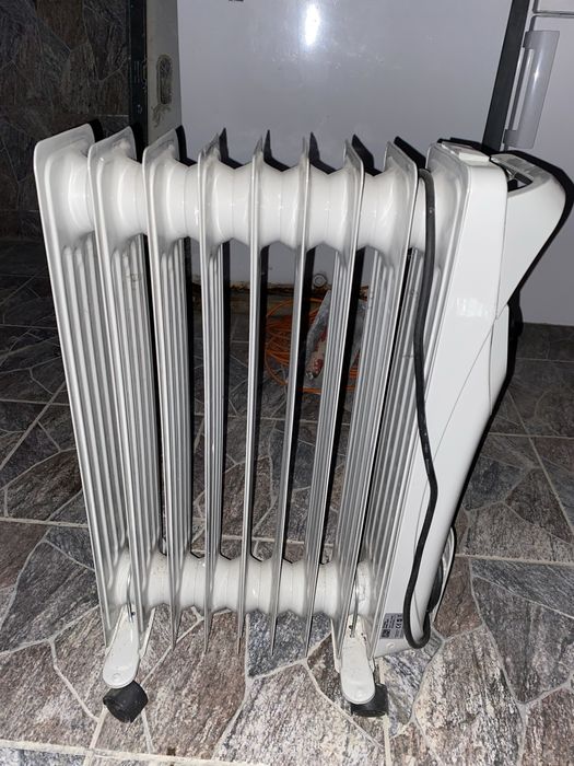 Calorifer 9 elementi, 2500w, 3 trepte