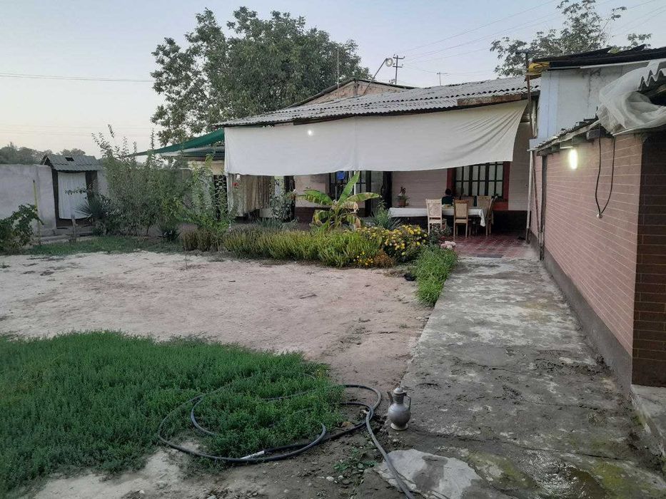 Hovli sotiladi 6 sotix Adres Toshmi postdan 4 km ichkarida Ko'ksaroy