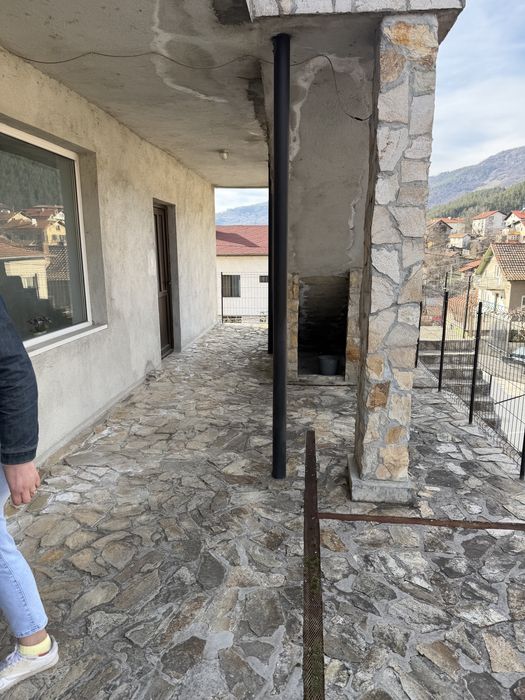 Голяма къща в град Своге