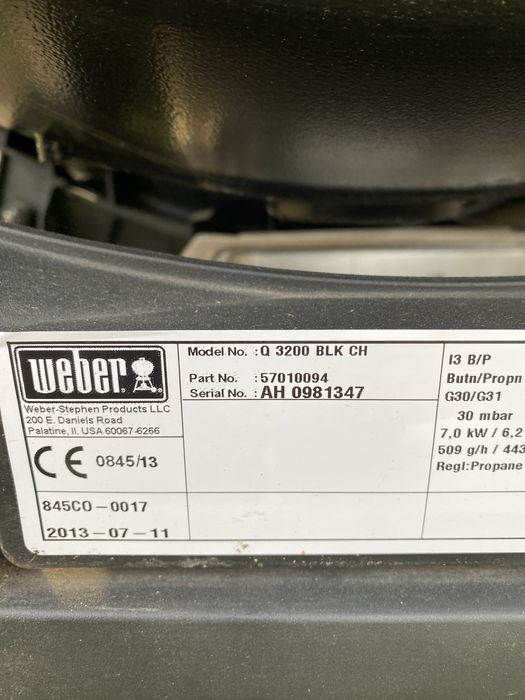 Weber 6 kw газово  барбекю.