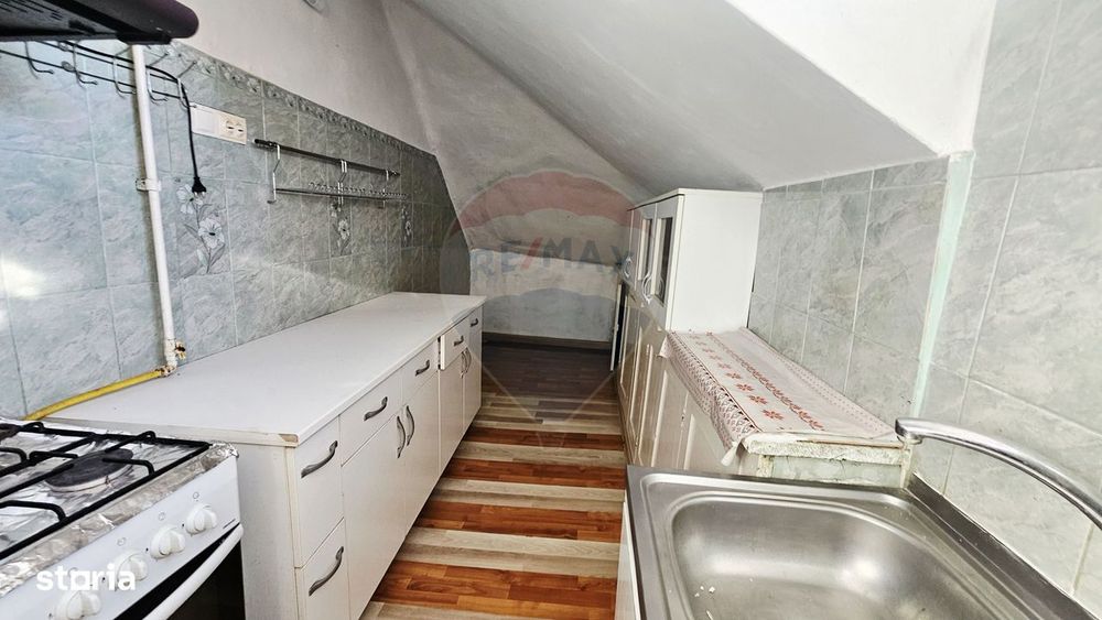 Apartament cu 3 camere de vânzare în zona Central