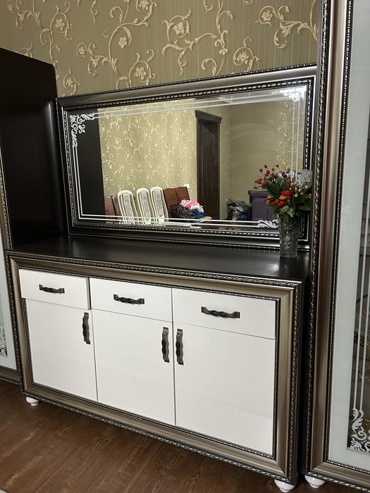 Элитный Сервант турецкого качества от Ембавуд