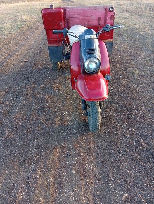 Моторелер 200 кубов