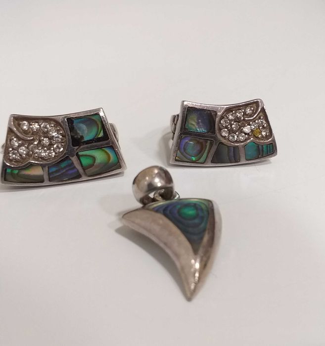 Сребърни обеци с кралски седеф