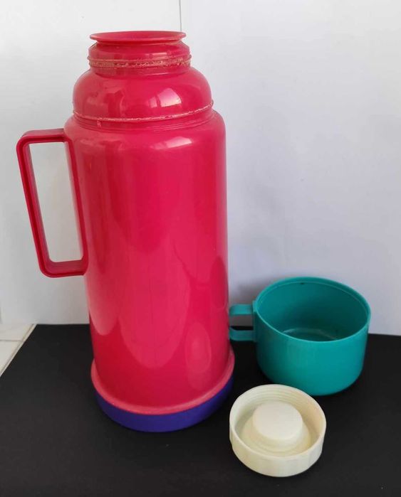 Термоси за напитки и термочаша