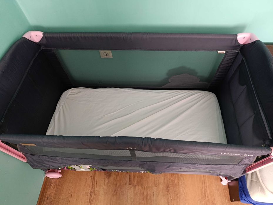 Сгъваема кошара с двулицев матрак