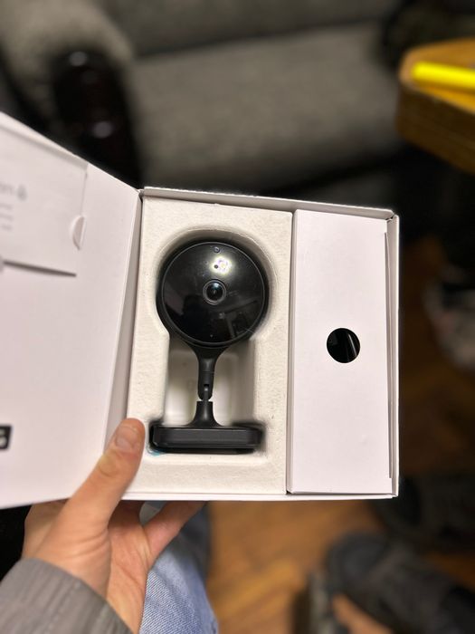 Cameră de supraveghere audio/video pentru interior inteligentă