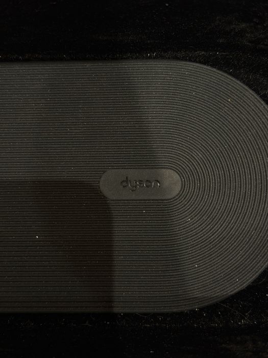 Dyson Airstrait в цвят Jasper Plum