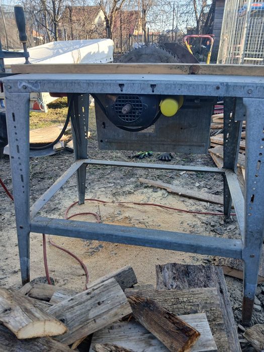 Circular cu masa 220 volt