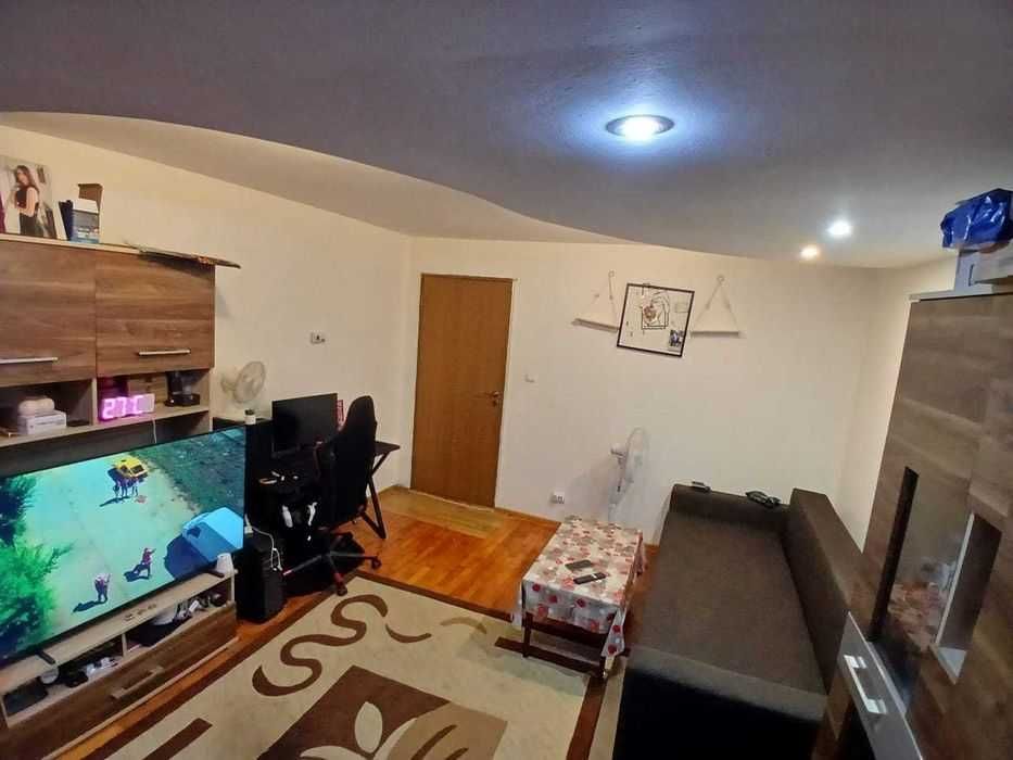 Vand garsoniera Simeria, zona ultracentrala