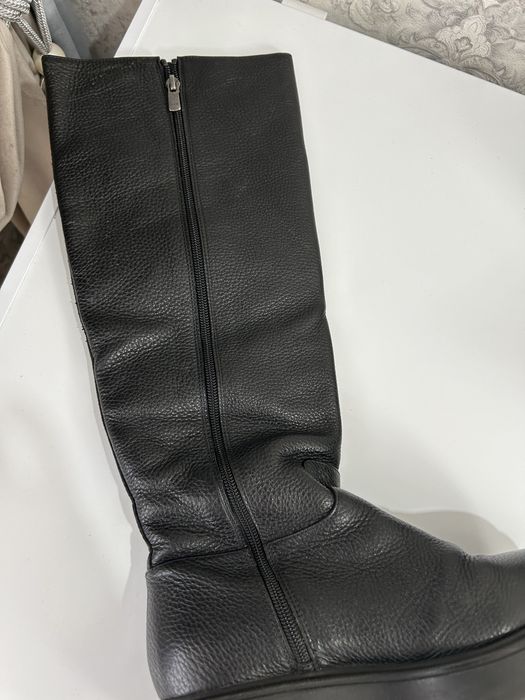 Продам зимние сапоги