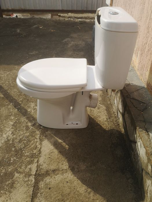 Унитаз Santek (Эконом спуск воды)