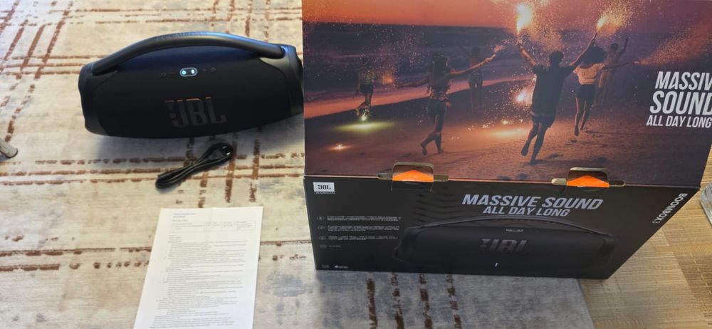 JBL Bombox 3 ...