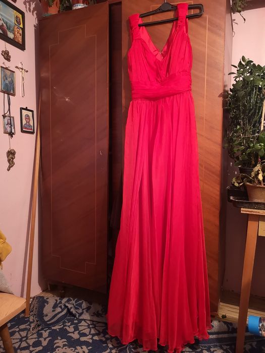 Rochie roșie superba