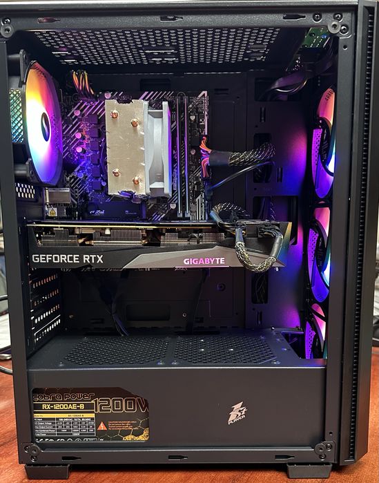 Геймърски компютър, full hd, Intel i5, rtx 3070, 16gb, nvme