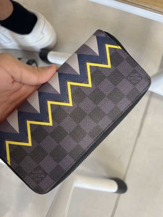 Кошелек LV черный