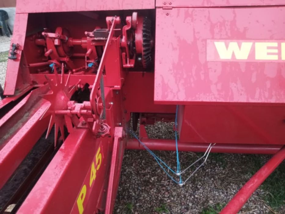 Vând presă de balotat