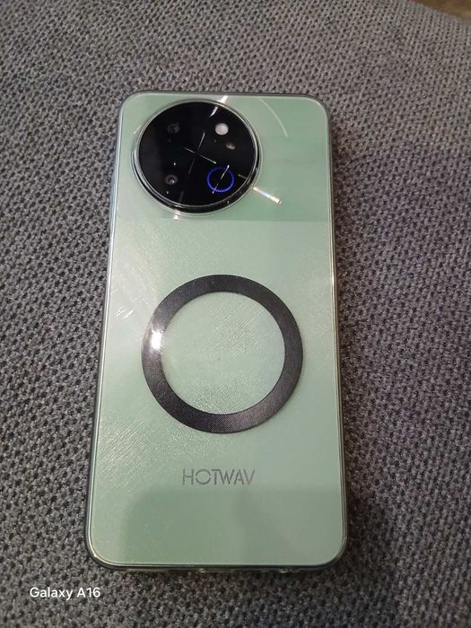 Нов телефон Hotwav note 18 gt, 8рам,256 ром ,зелен.