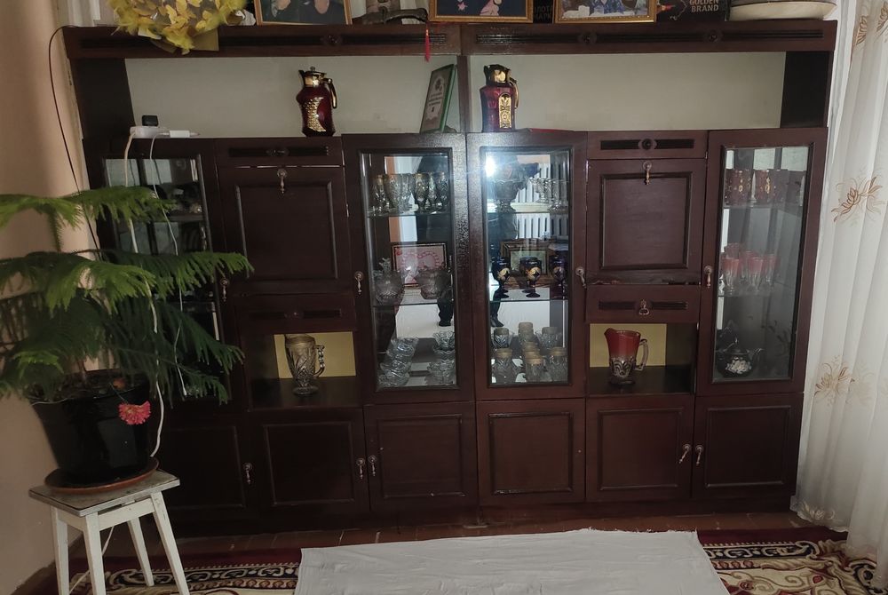 Мебил шкаф бу холати яхши эни 2,5 метр